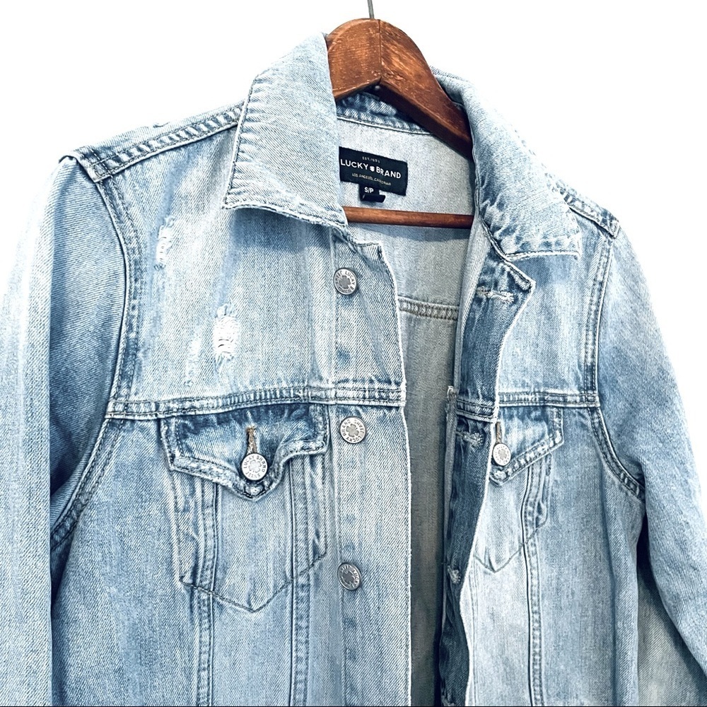 Lucky Brand | oversized distressed tomboy denim trucker jacket - Picture 3 of 4
